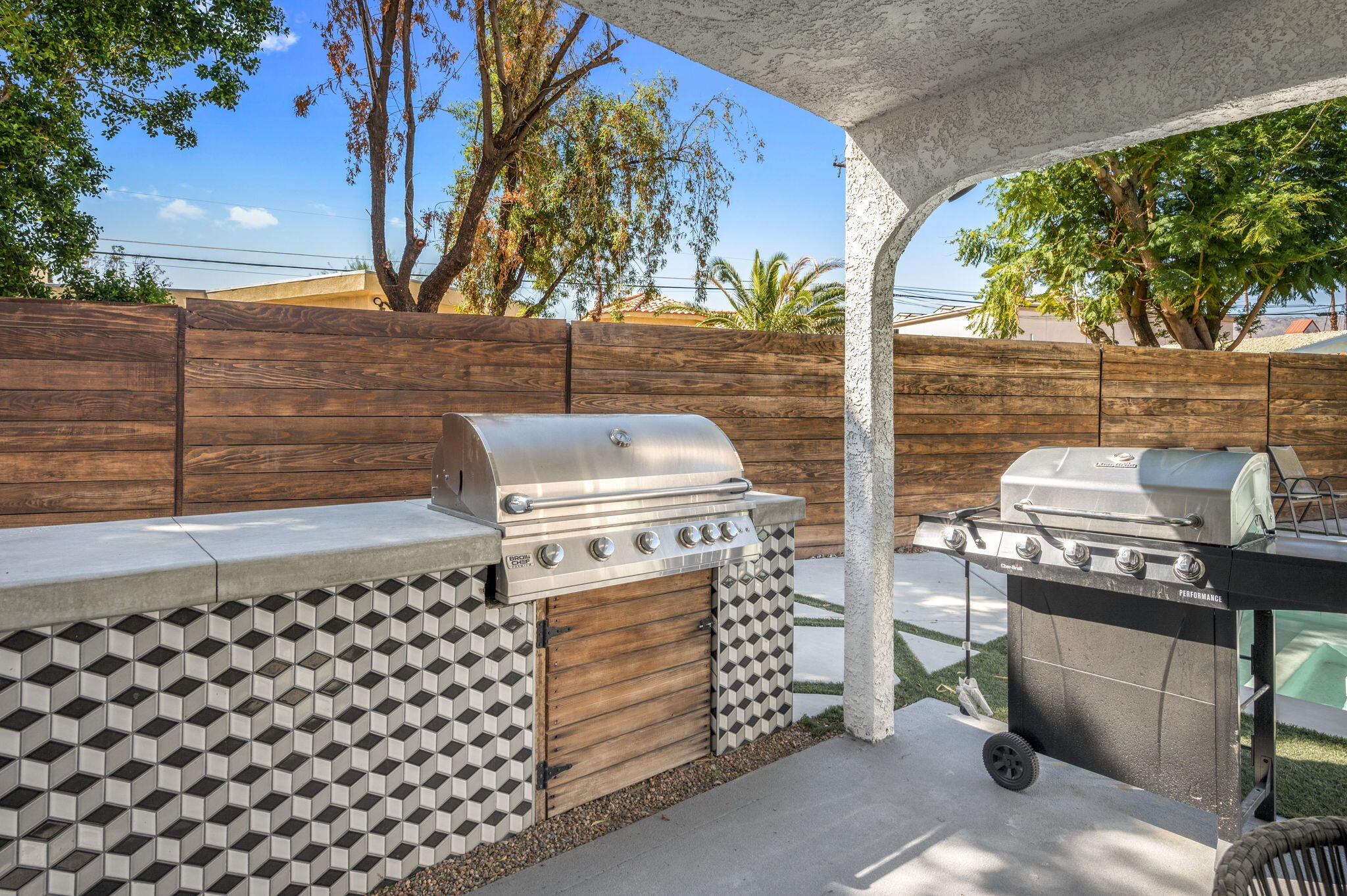 44821 Santa Anita Ave AVE