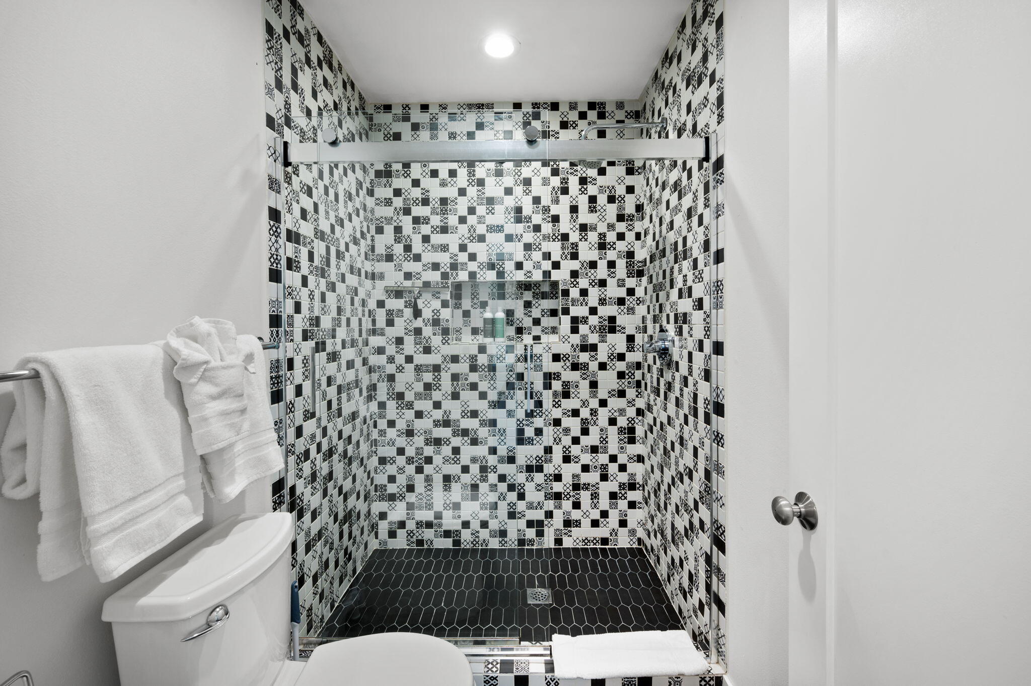 44821 Santa Anita Ave AVE