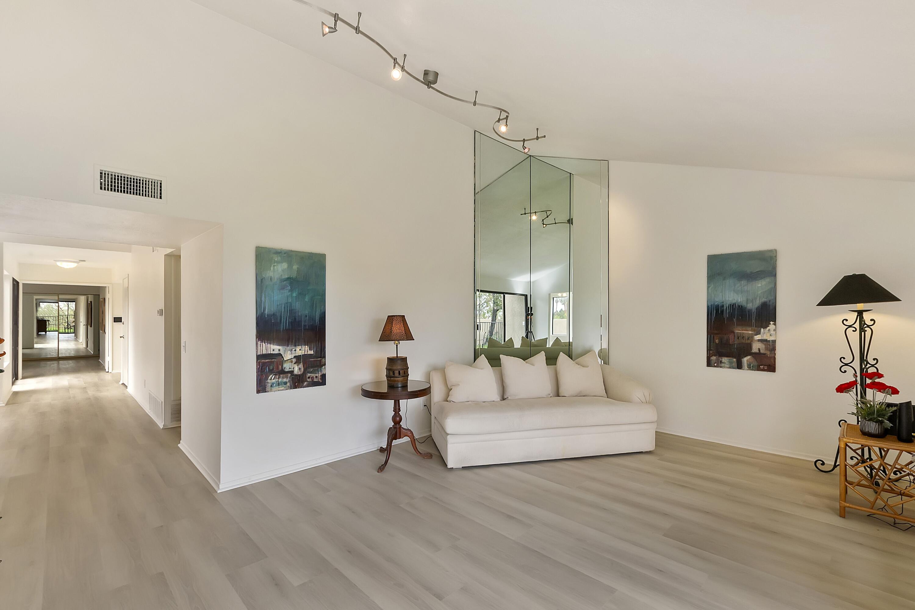 72526 Desert Flower DR