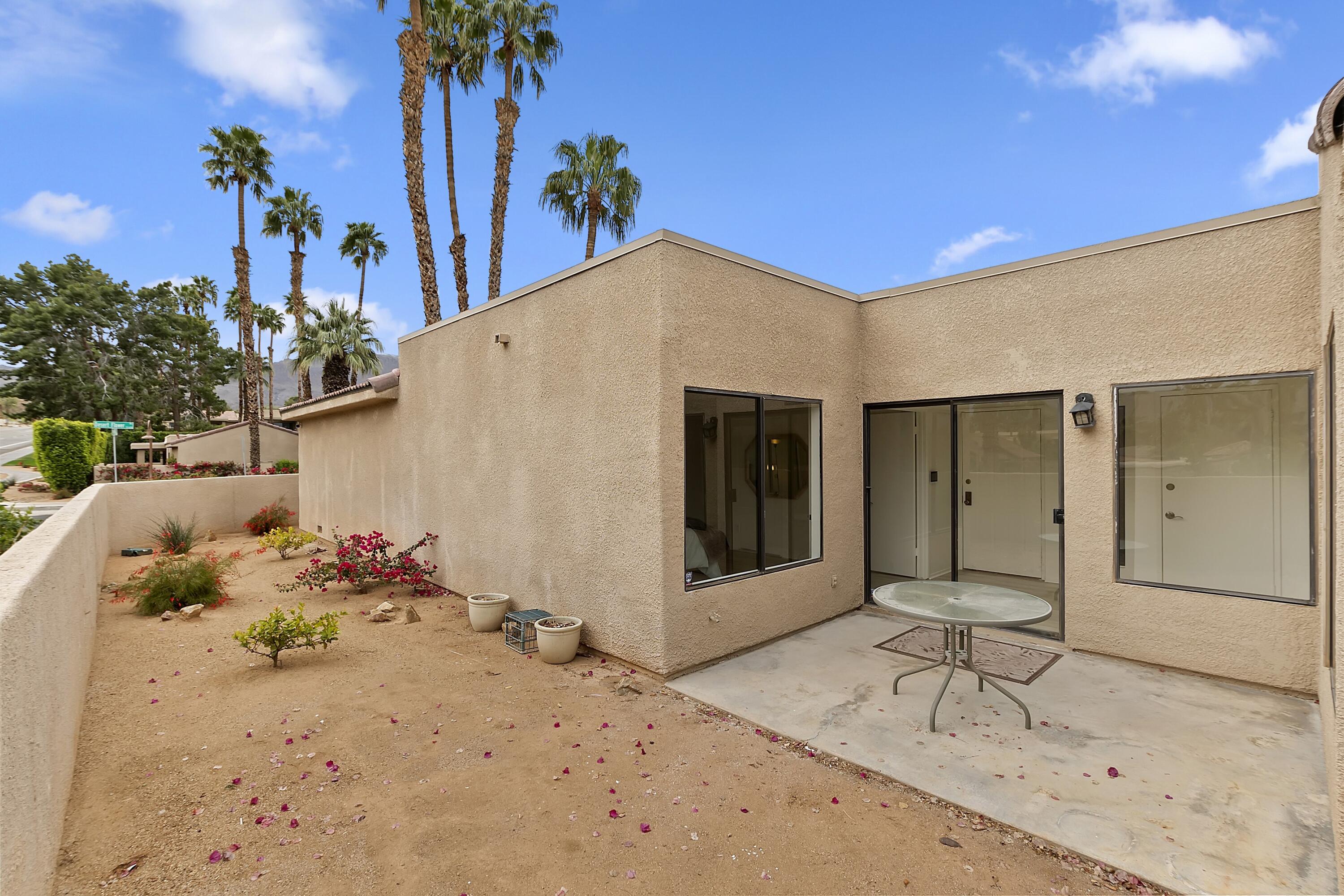 72526 Desert Flower DR