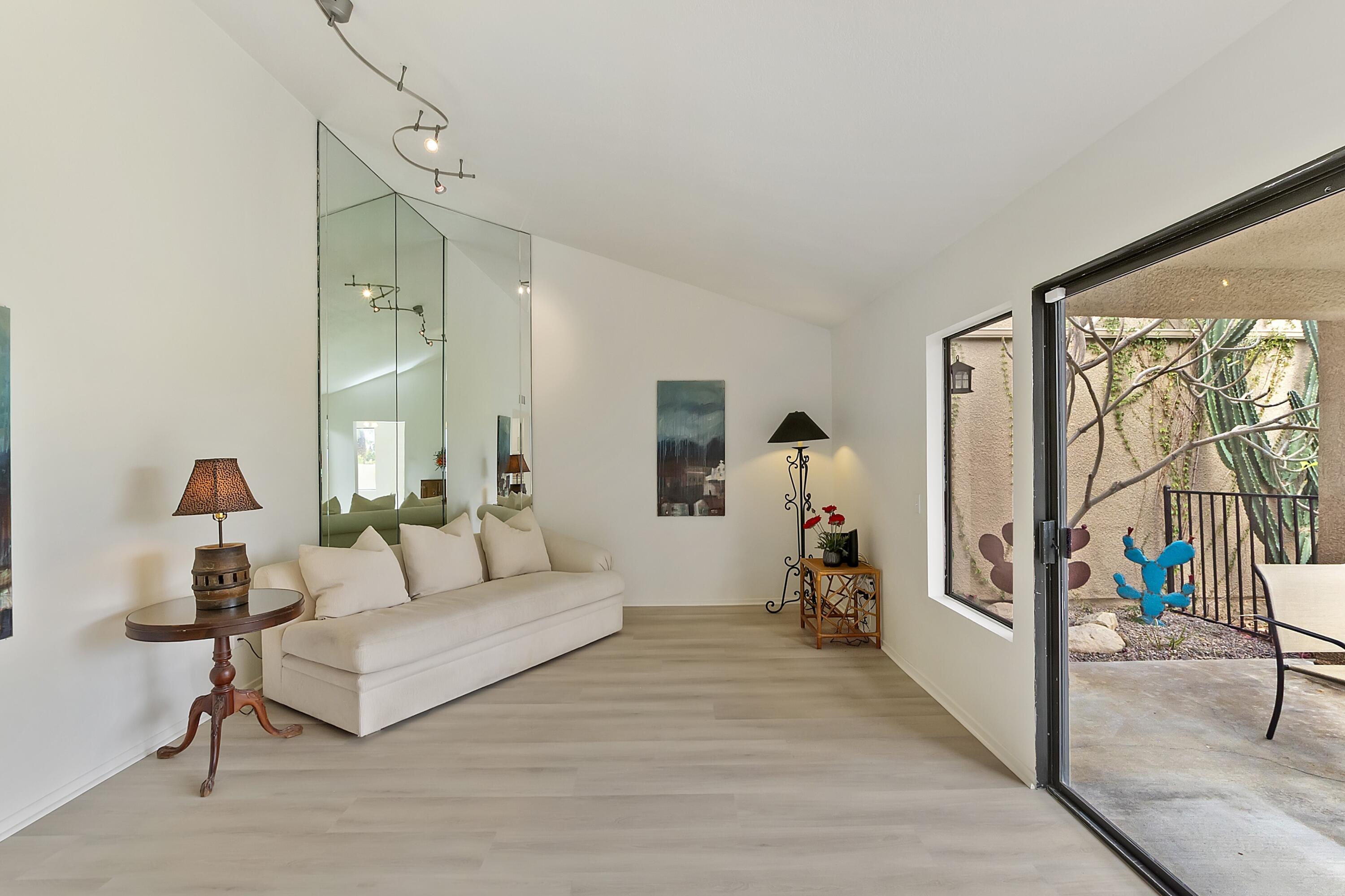 72526 Desert Flower DR
