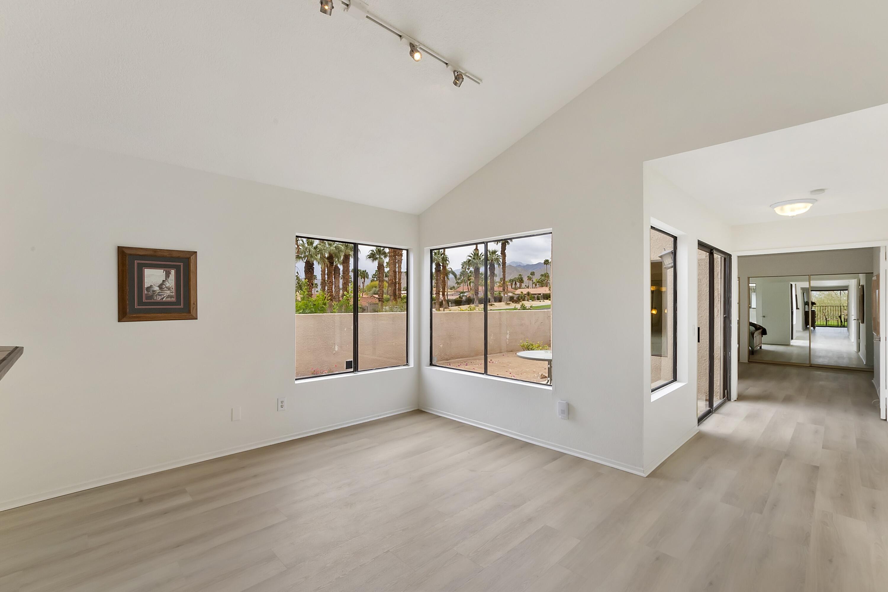 72526 Desert Flower DR