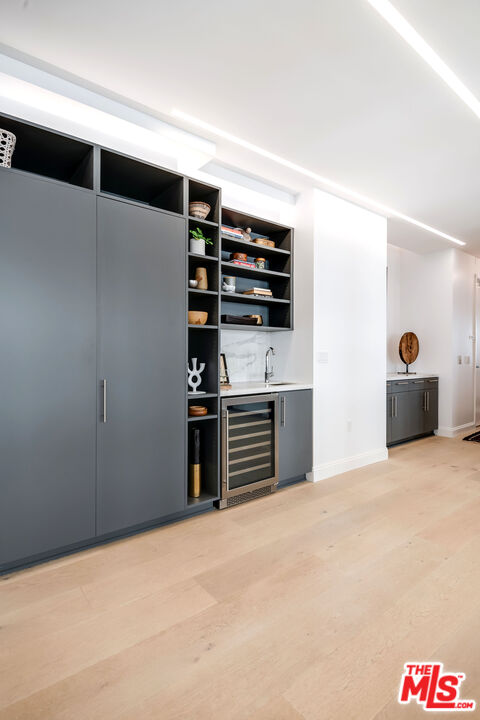 808 S Broadway Unit: 5th Floor