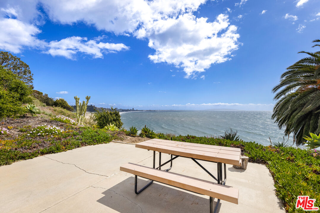 17350 W Sunset Blvd Unit: 304