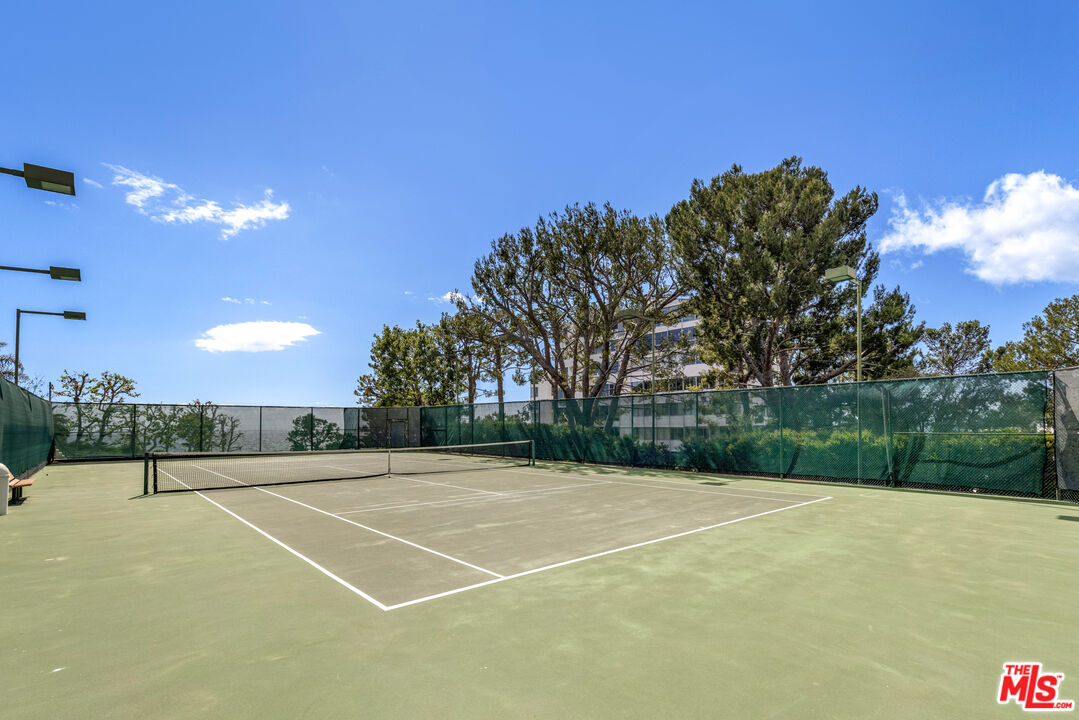 17350 W Sunset Blvd Unit: 304