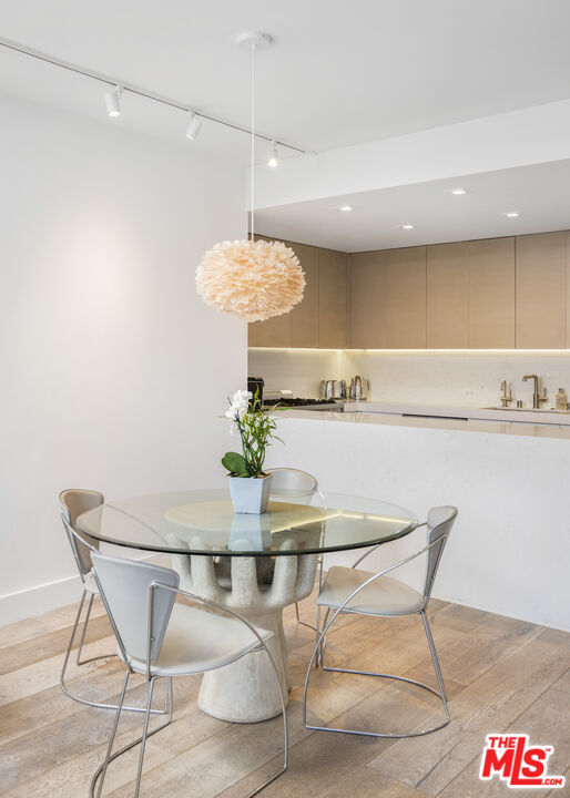 17350 W Sunset Blvd Unit: 304
