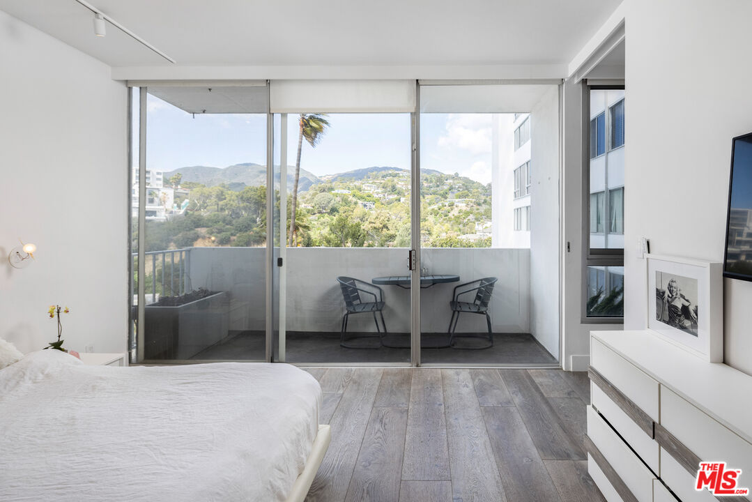 17350 W Sunset Blvd Unit: 304
