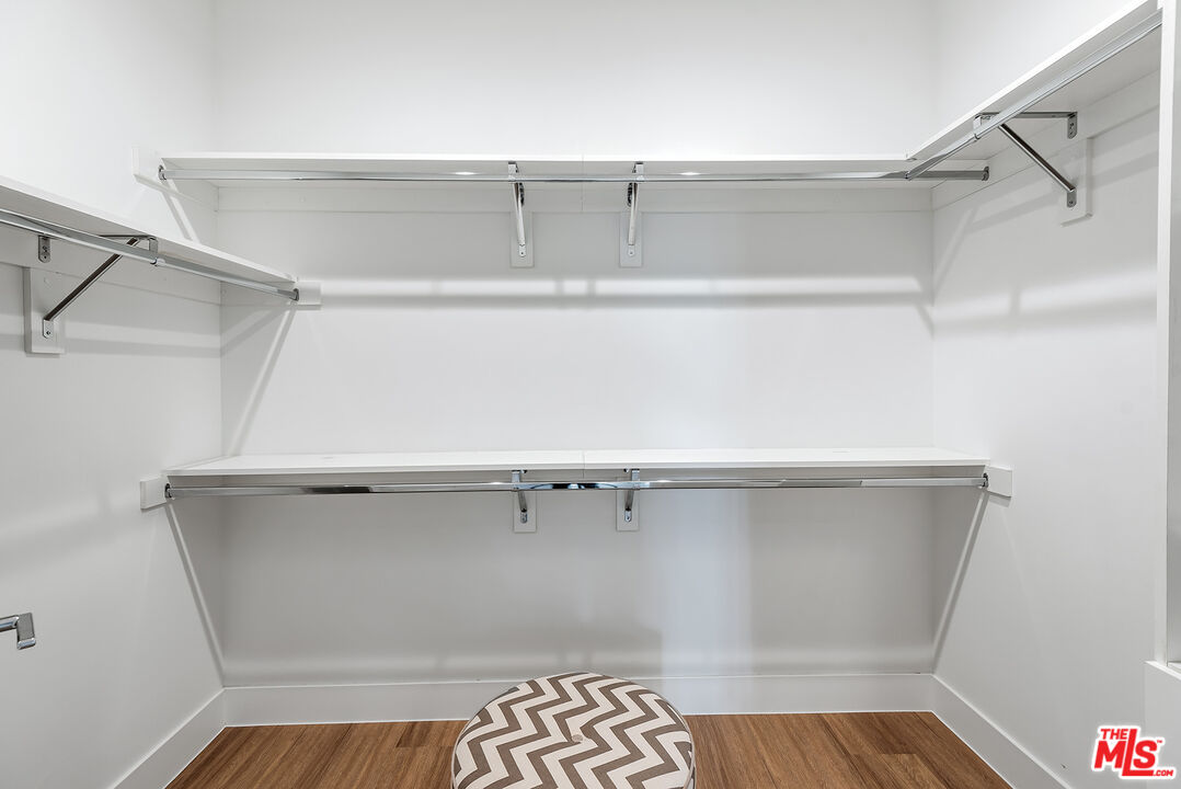 1906 Overland Ave Unit: 202