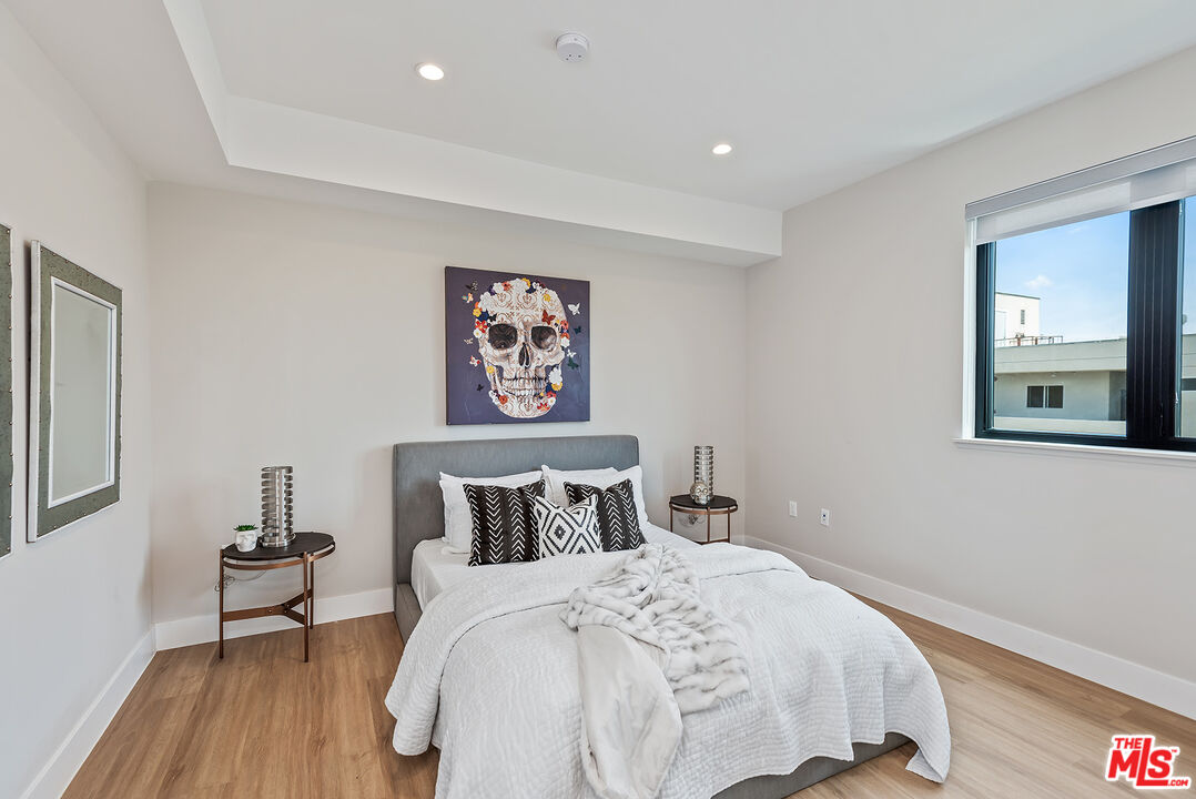 1906 Overland Ave Unit: 202