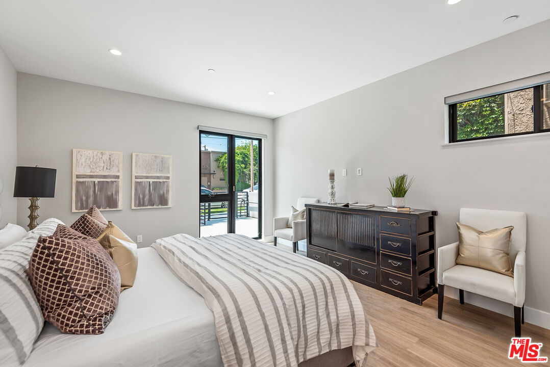 1906 Overland Ave Unit: 202