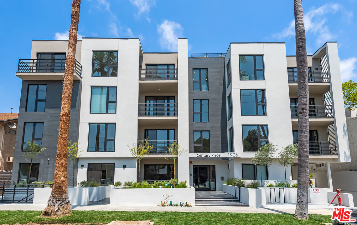 1906 Overland Ave Unit: 202