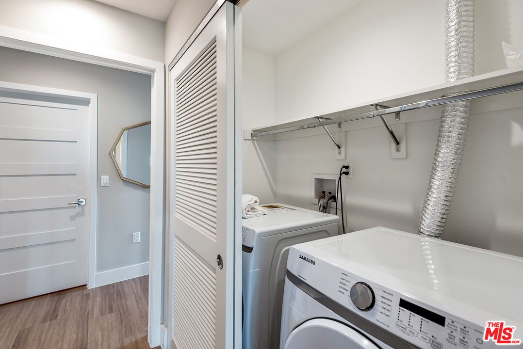 1906 Overland Ave Unit: 202