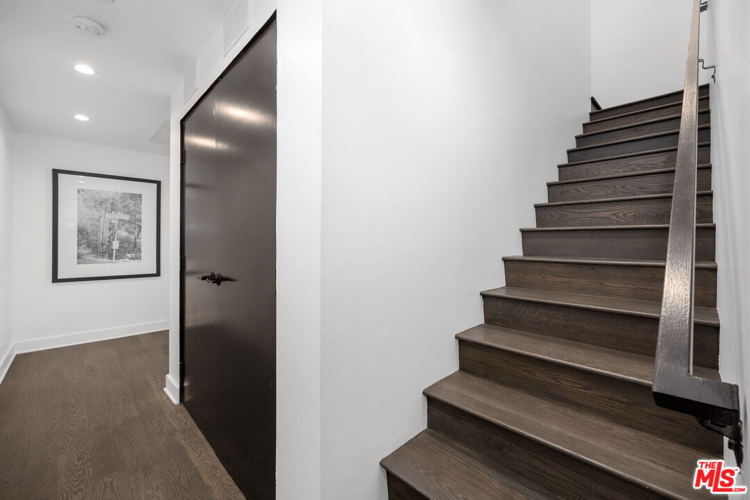 1345 N HAVENHURST DR Unit: 14