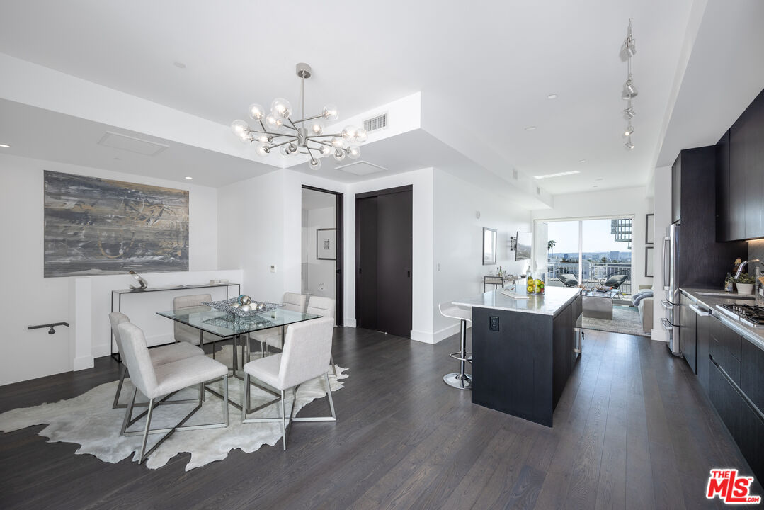 1345 N HAVENHURST DR Unit: 14