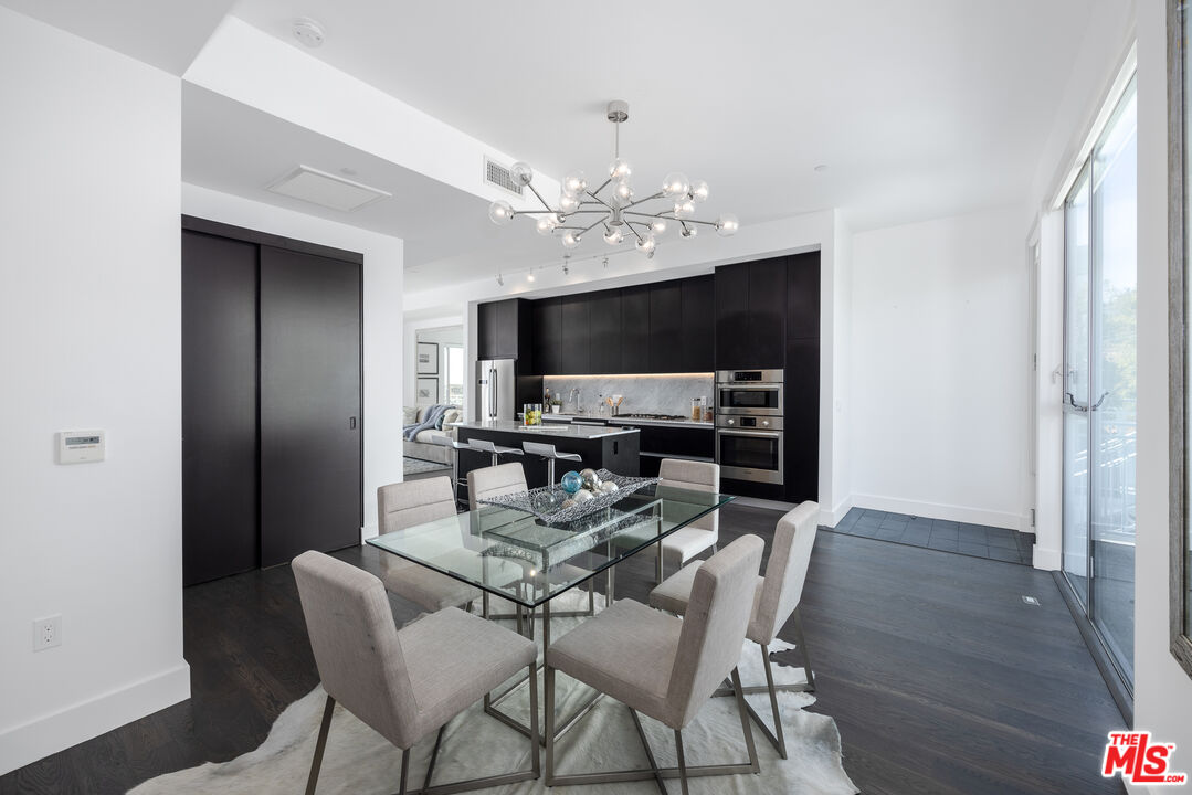1345 N HAVENHURST DR Unit: 14