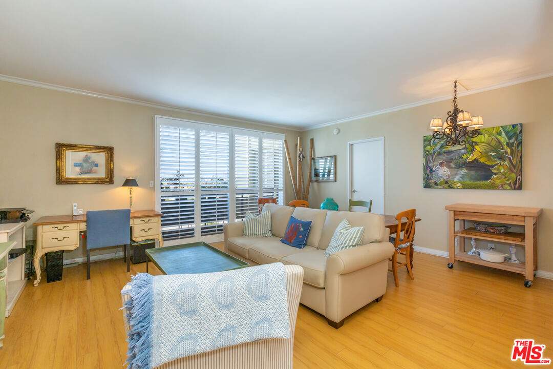 321 S SAN VICENTE BLVD Unit: 705