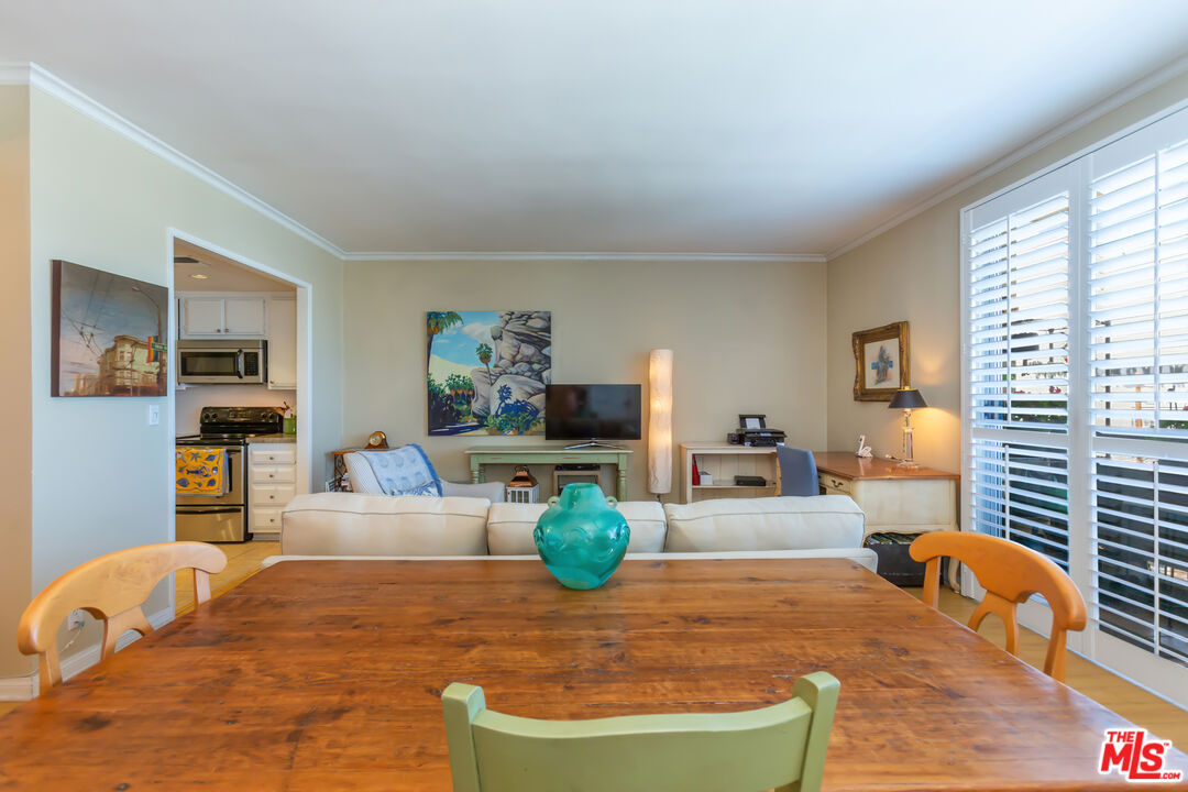 321 S SAN VICENTE BLVD Unit: 705
