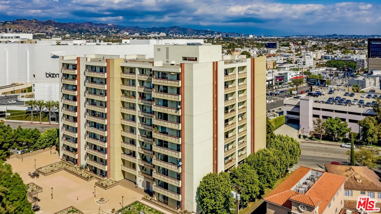 321 S SAN VICENTE BLVD Unit: 705
