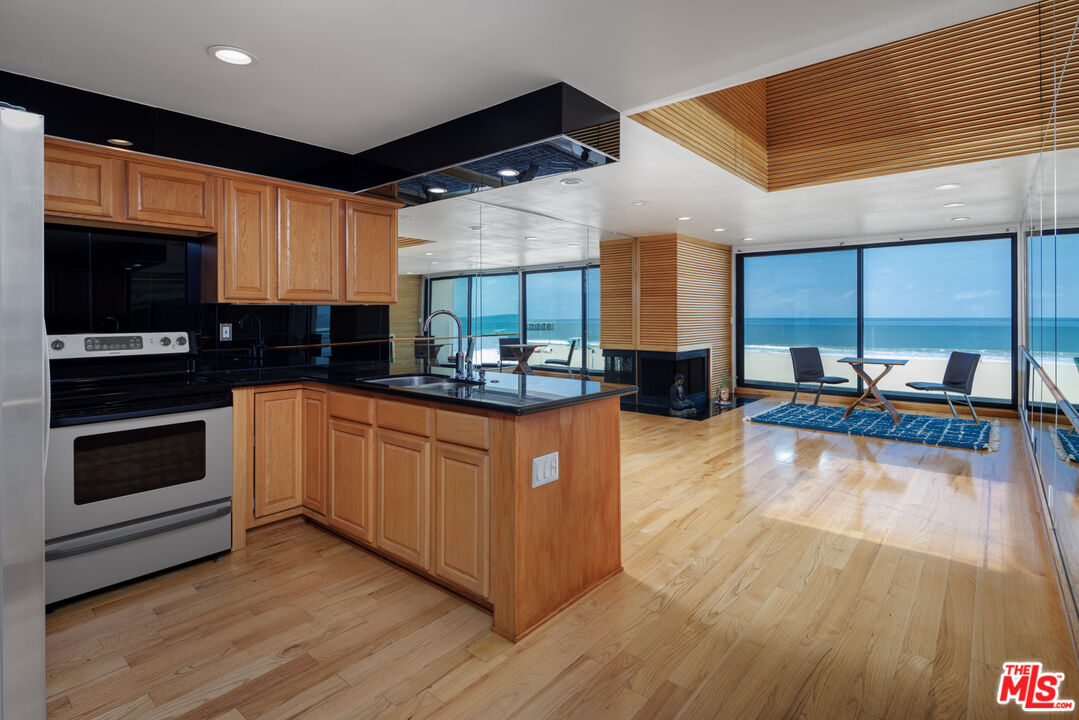 6 Eastwind St Unit: 320