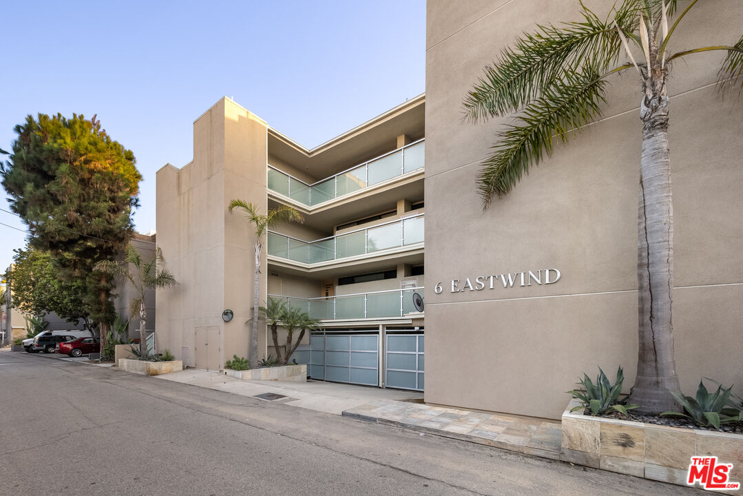 6 Eastwind St Unit: 320
