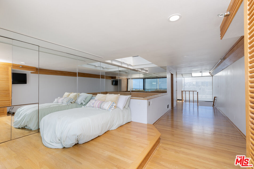 6 Eastwind St Unit: 320