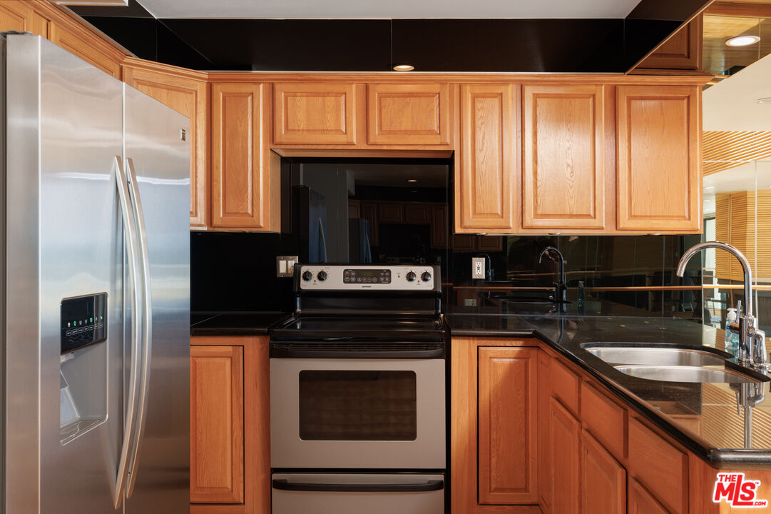 6 Eastwind St Unit: 320