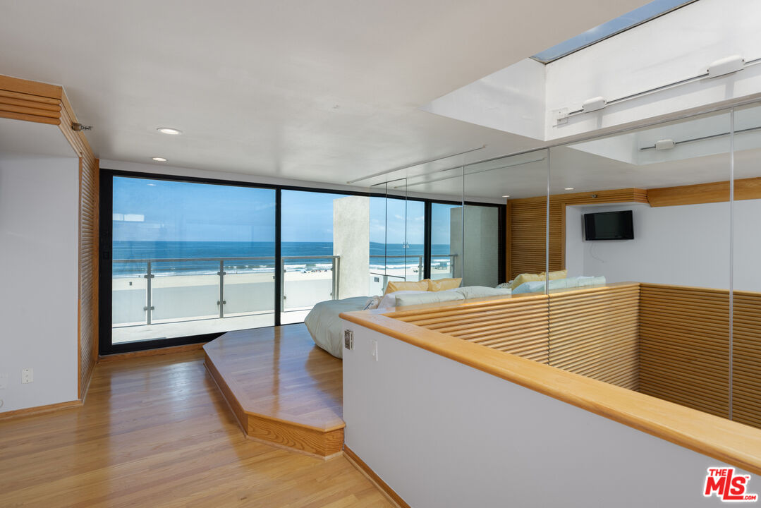 6 Eastwind St Unit: 320