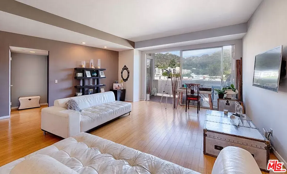 7250 Franklin Ave Unit: 903
