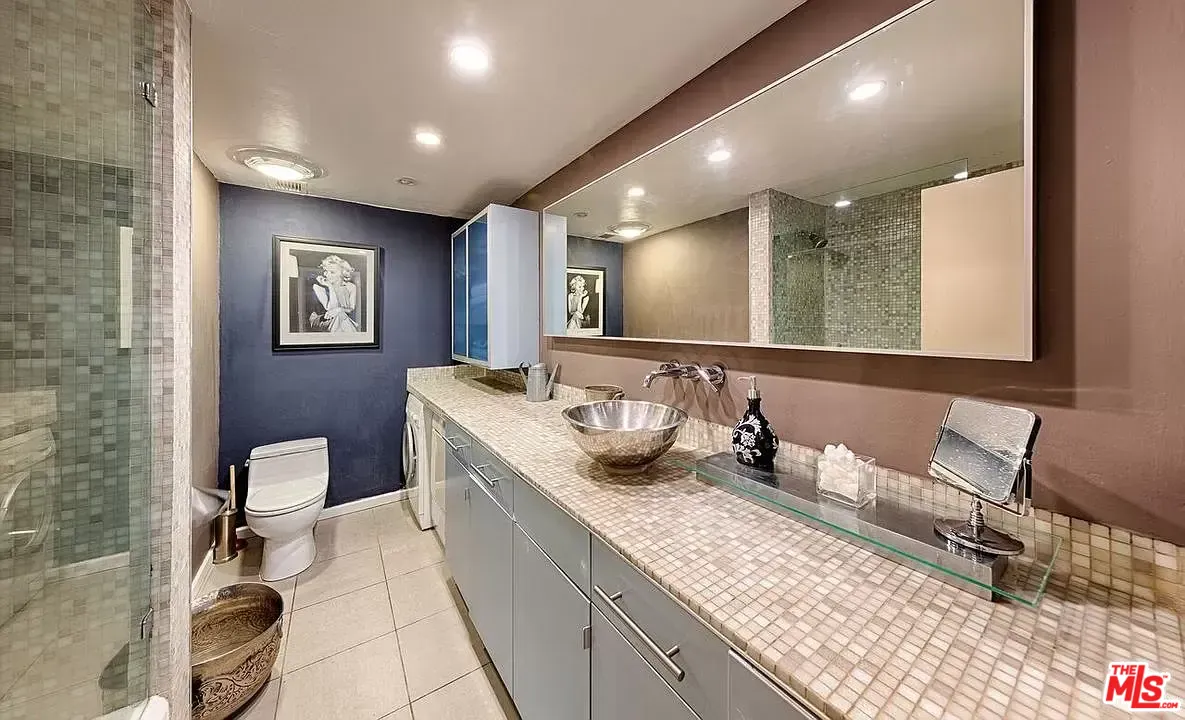 7250 Franklin Ave Unit: 903