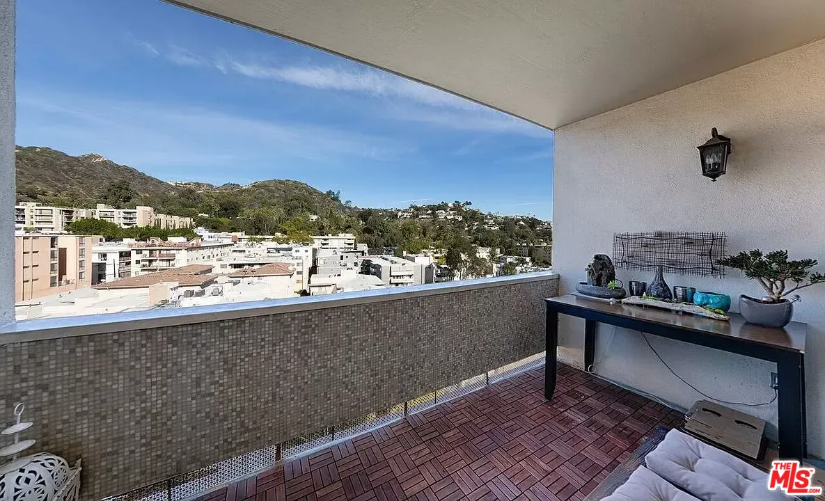 7250 Franklin Ave Unit: 903