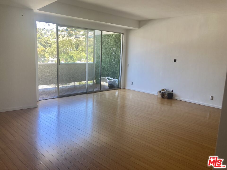 7250 Franklin Ave Unit: 903
