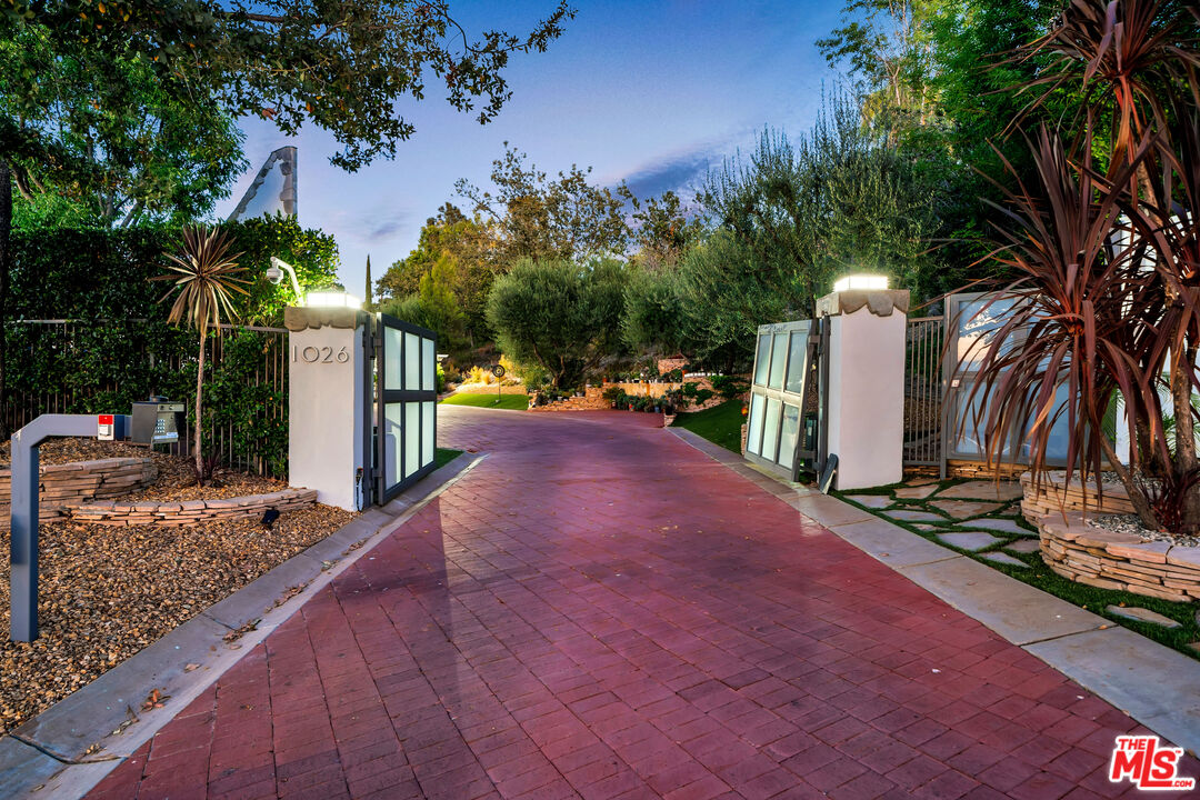 1026 Rosario Dr
