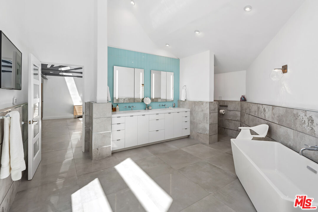 1026 Rosario Dr
