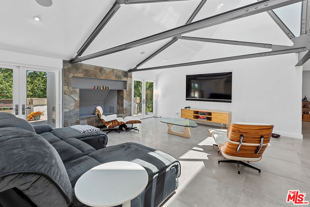 1026 Rosario Dr
