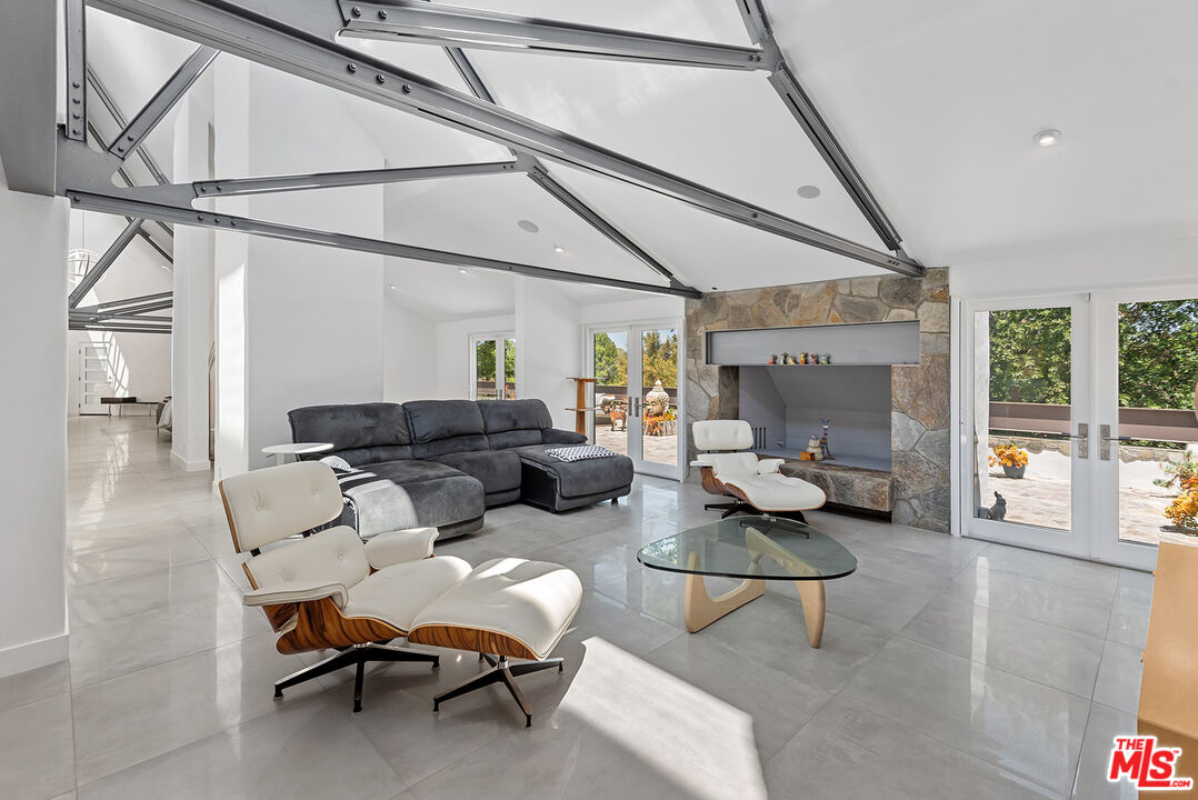 1026 Rosario Dr
