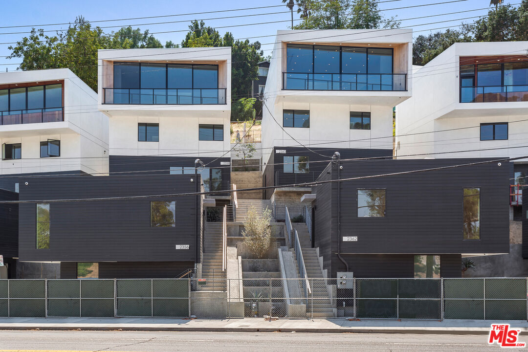 2358 Riverside Dr