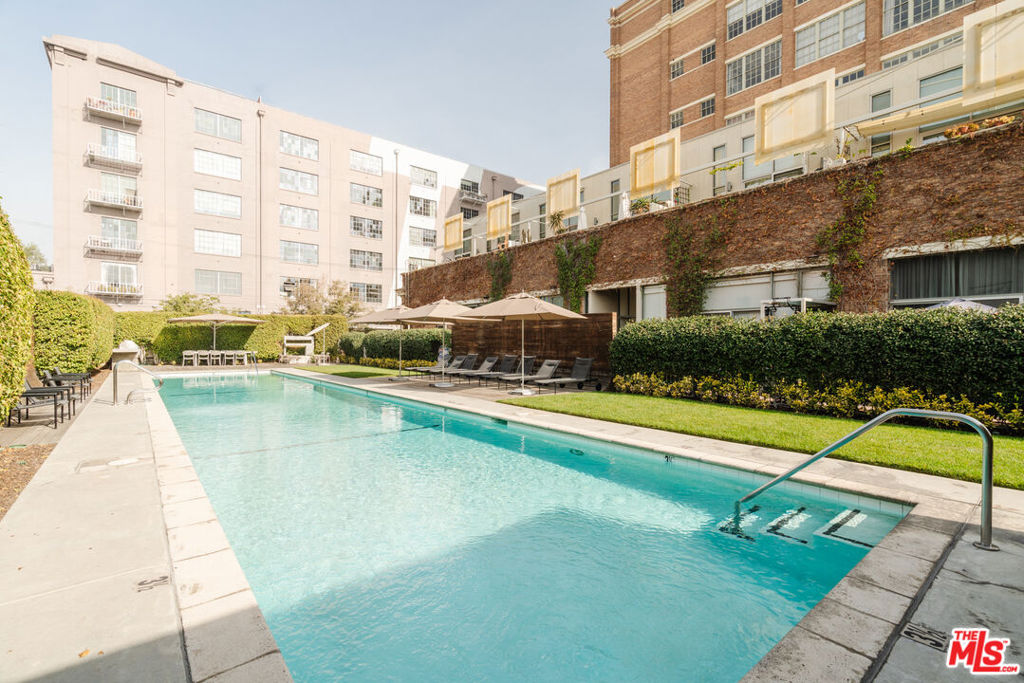 1850 INDUSTRIAL Street Unit: 703
