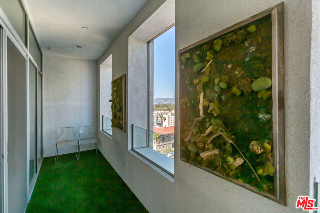 3810 Wilshire Boulevard Unit: 1002