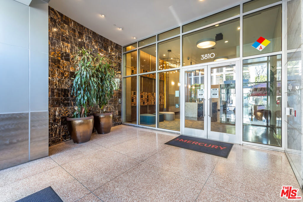 3810 Wilshire Boulevard Unit: 1002