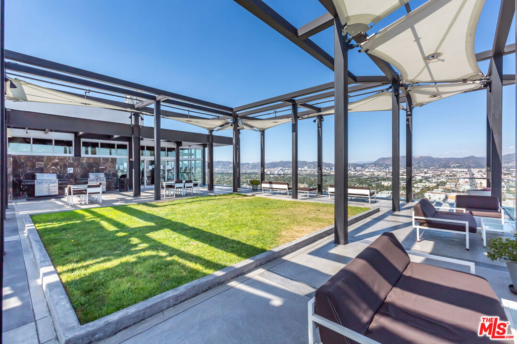 3810 Wilshire Boulevard Unit: 1002