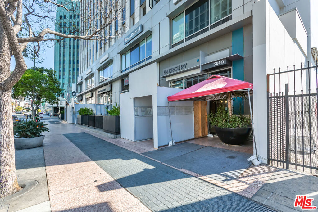 3810 Wilshire Boulevard Unit: 1002