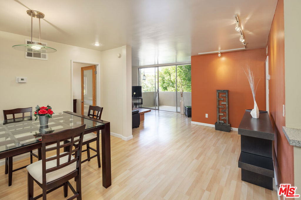 11750 W Sunset Boulevard Unit: 323