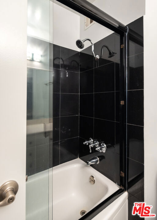 11750 W Sunset Boulevard Unit: 323