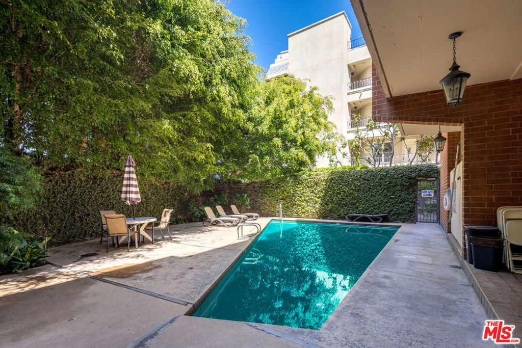 11750 W Sunset Boulevard Unit: 323