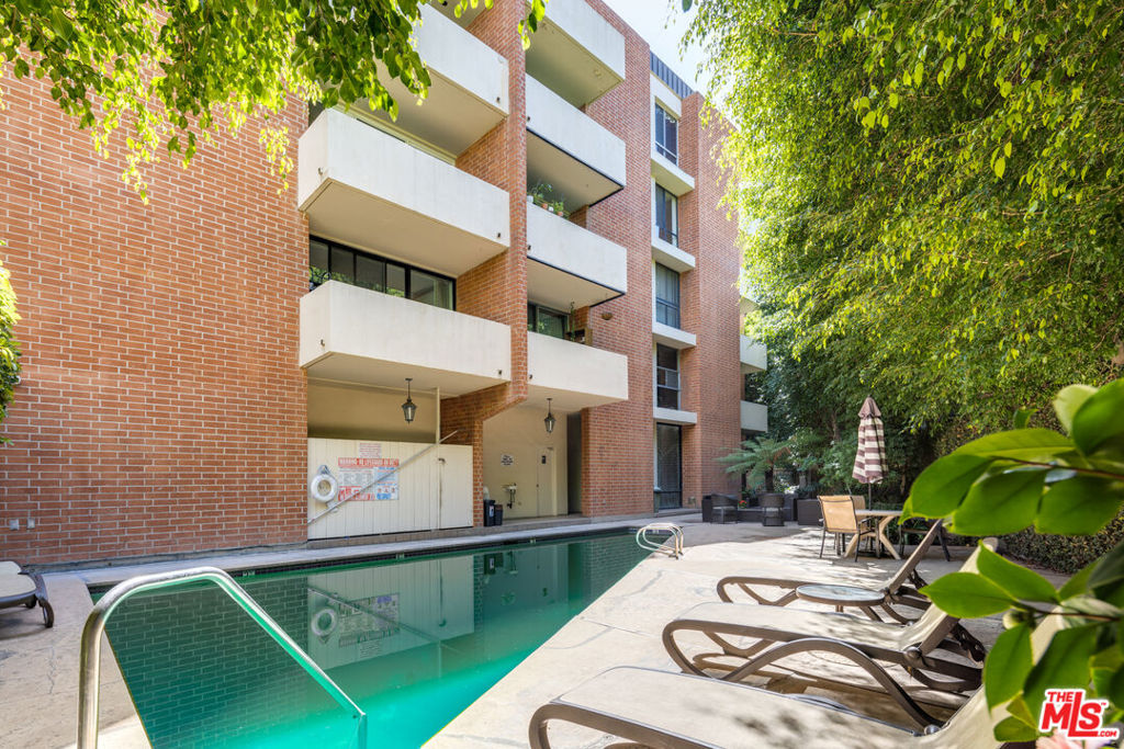 11750 W Sunset Boulevard Unit: 323