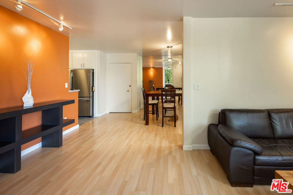 11750 W Sunset Boulevard Unit: 323
