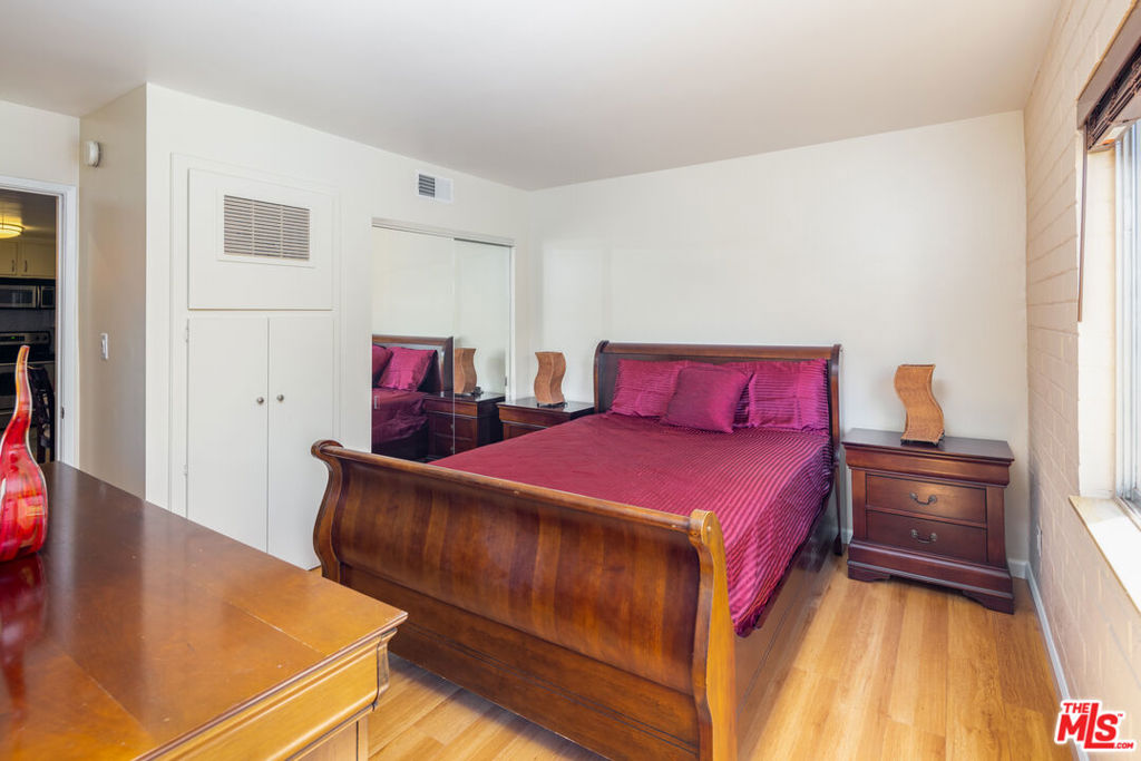 11750 W Sunset Boulevard Unit: 323