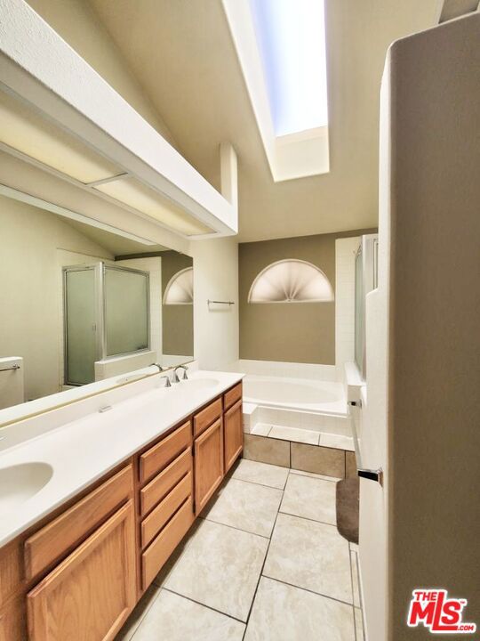 3240 Sandstone Court