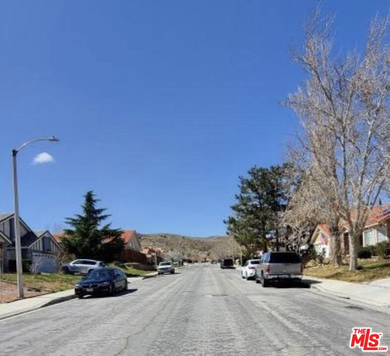 3240 Sandstone Court
