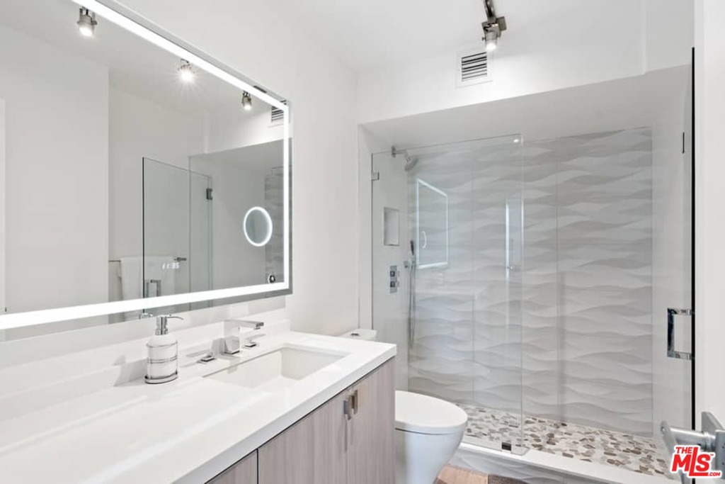 201 Ocean Avenue Unit: 504P